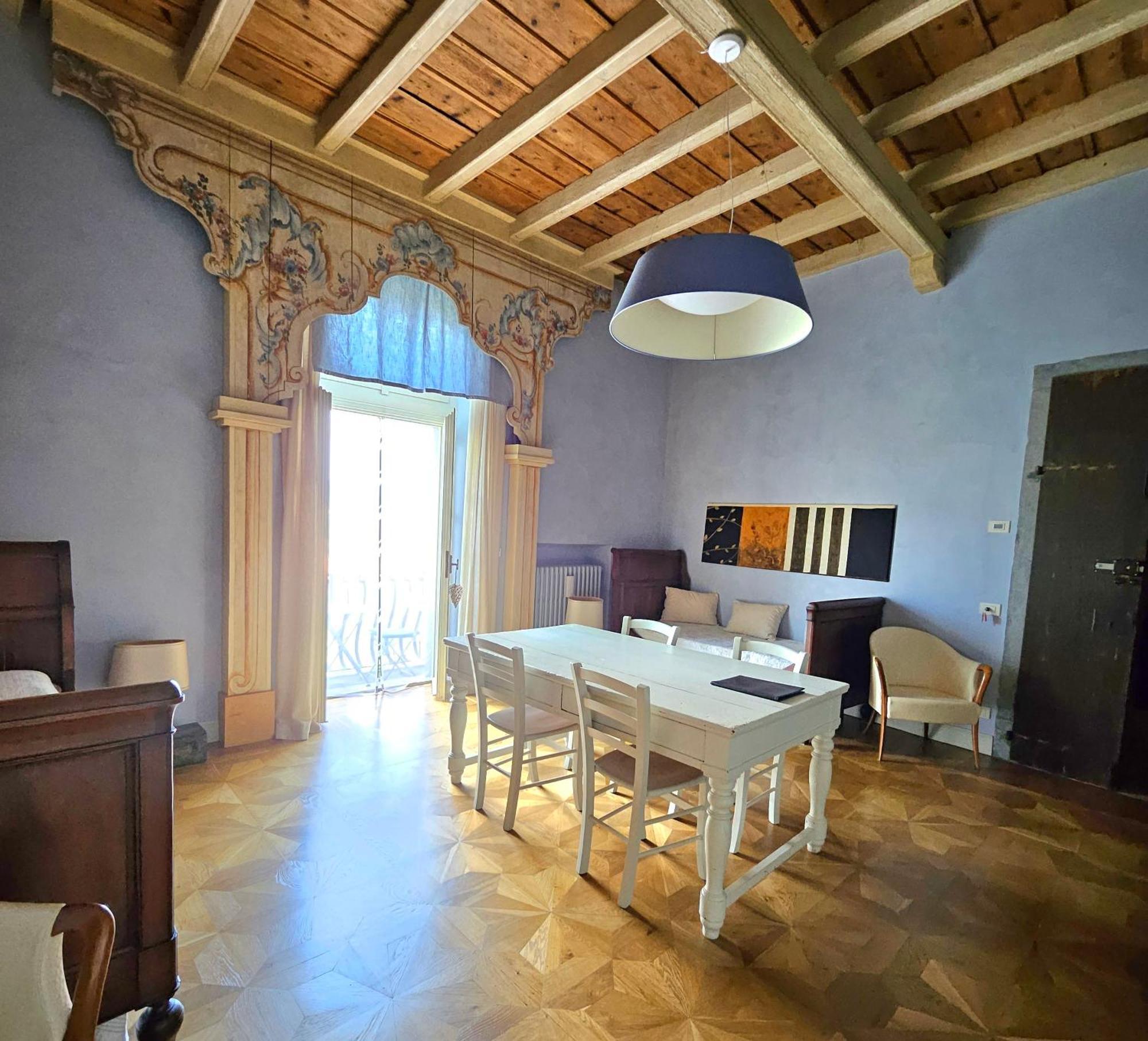 B&B Dimora Delle Donnole Bergamo Alta Exterior photo