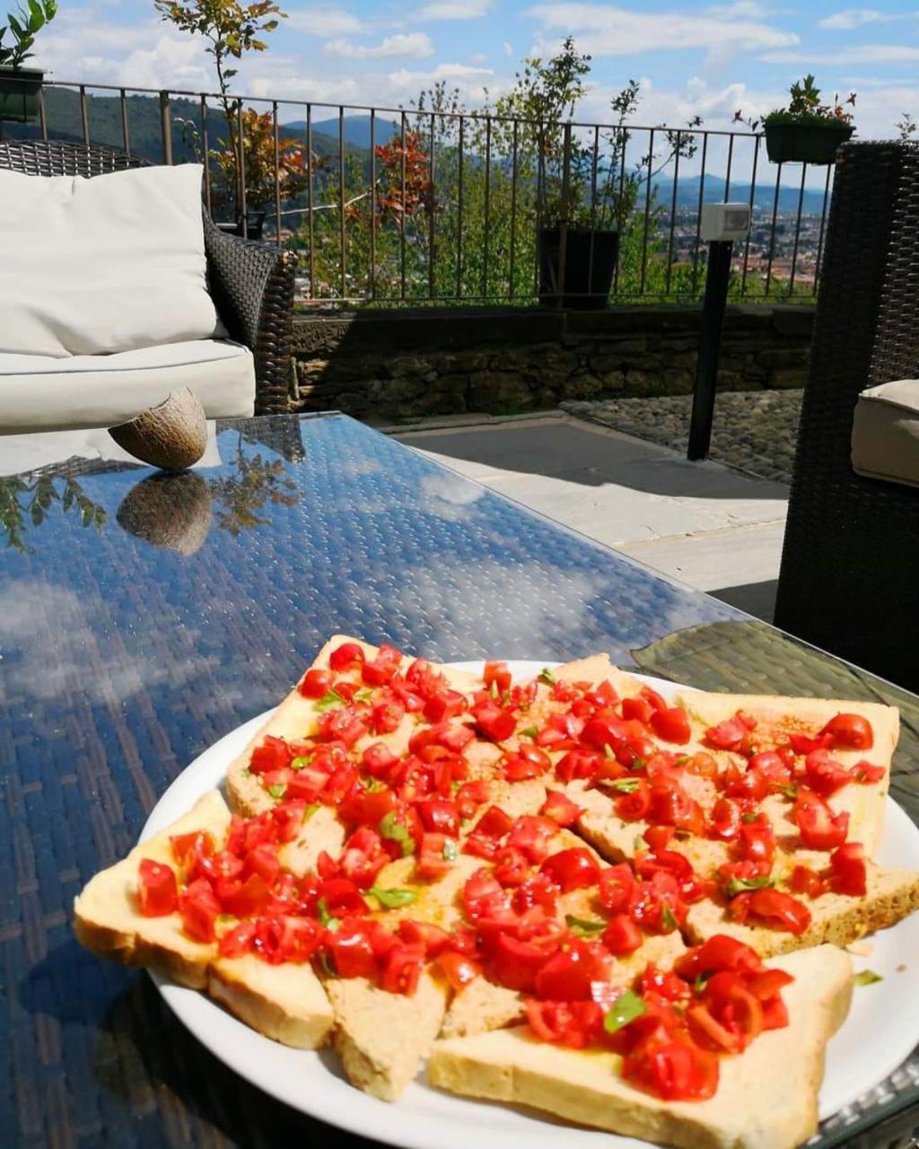 B&B Dimora Delle Donnole Bergamo Alta Exterior photo